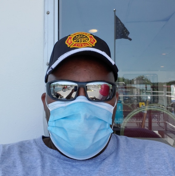 Meet your Posher, Willie - Picture 1 of 1